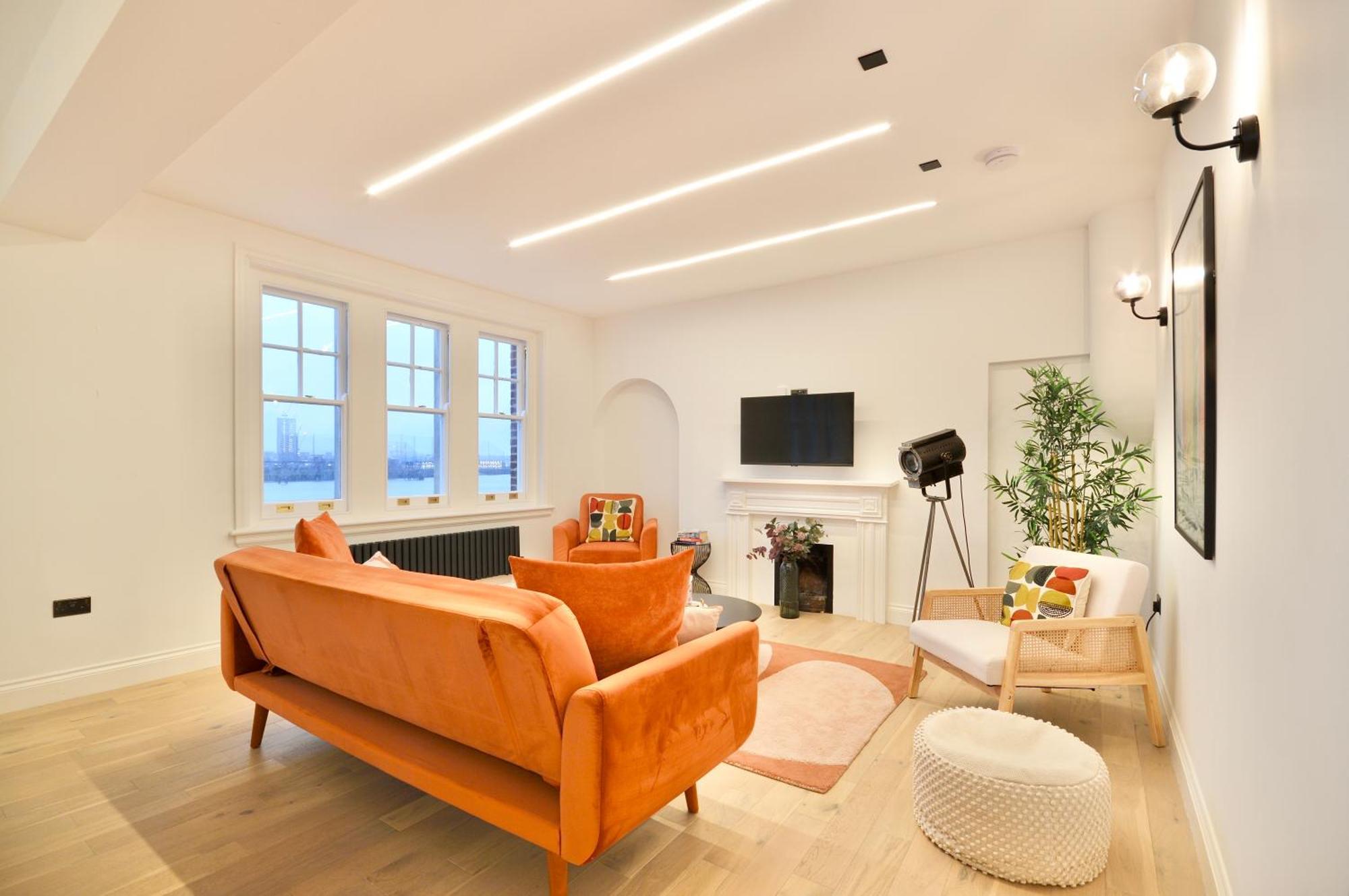 Newly Refurbished W/ River Views 런던 외부 사진